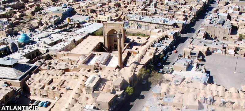 مسجد جامع و مناره بلند شهر سمنان