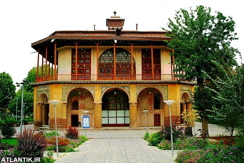 کاخ چهل‌ستون قزوین